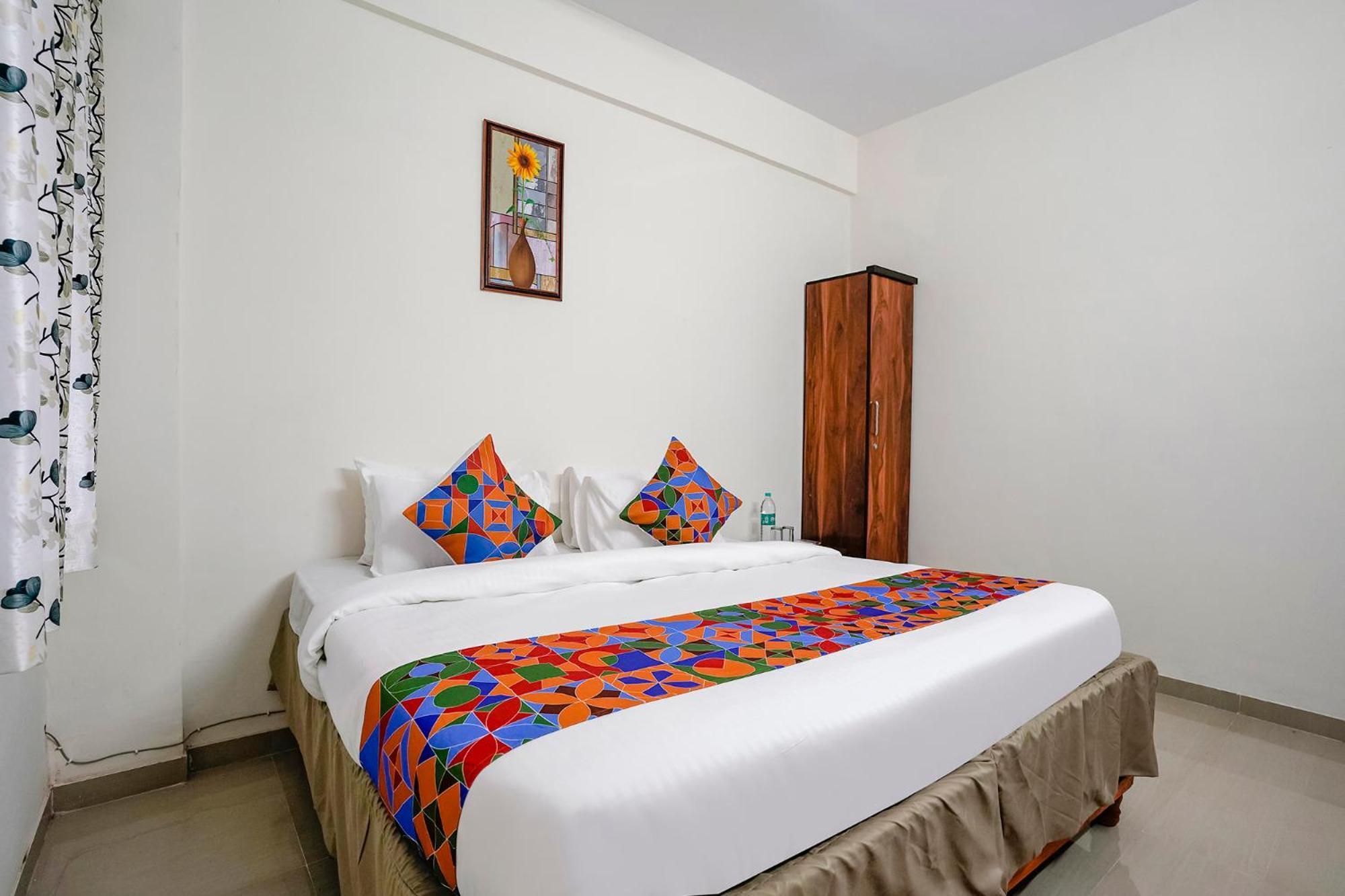 Hotel Comfort Caves Nashik Exterior photo