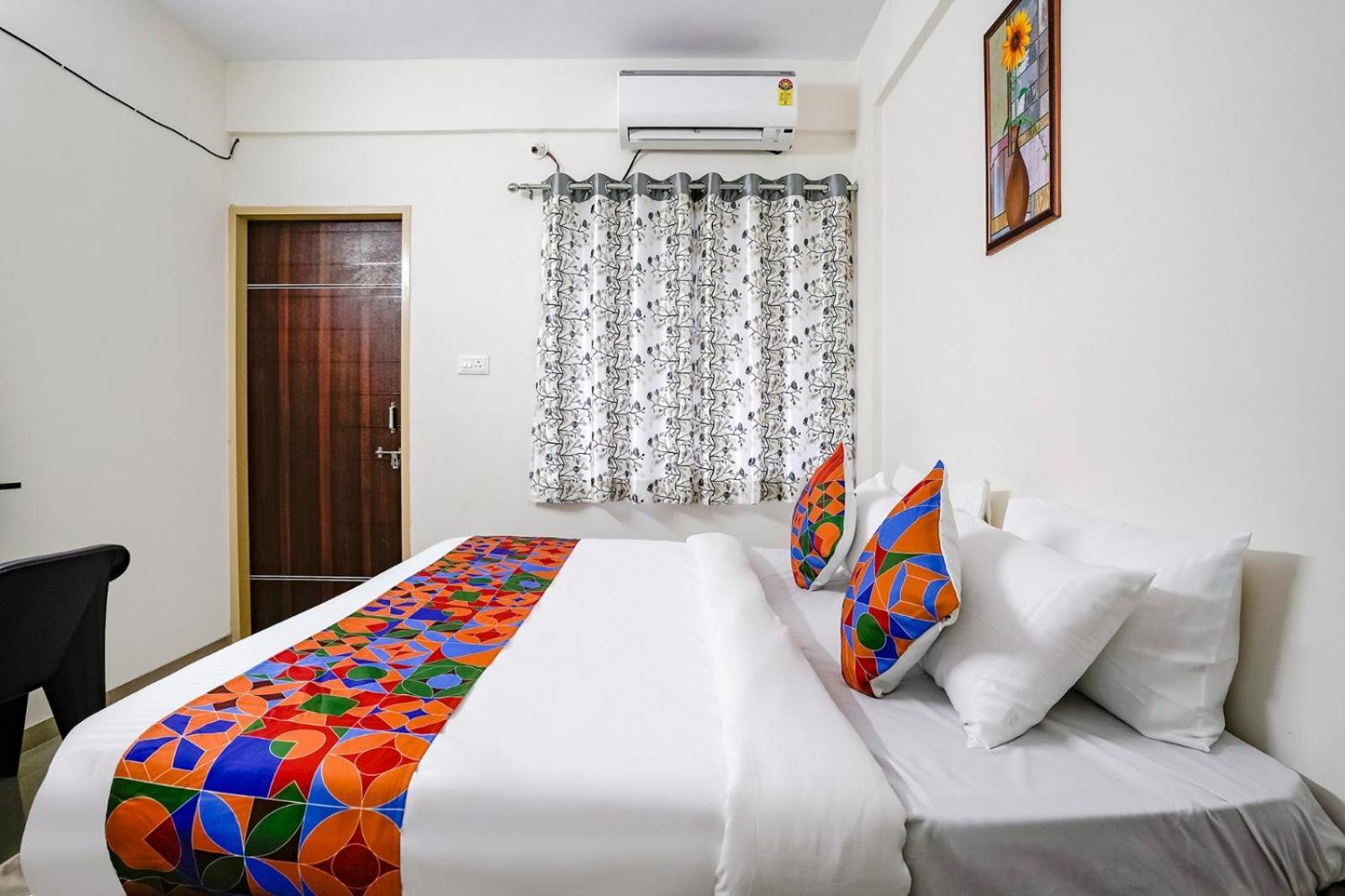 Hotel Comfort Caves Nashik Exterior photo