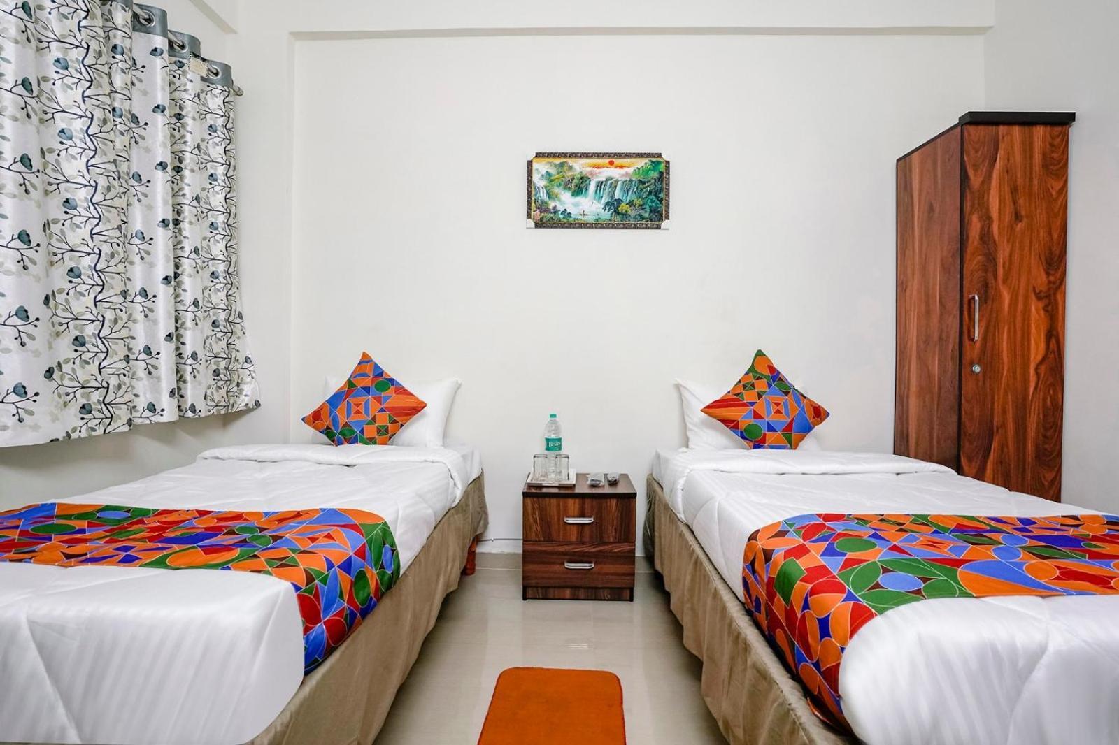 Hotel Comfort Caves Nashik Exterior photo