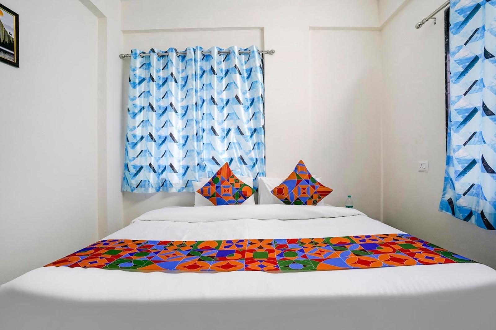 Hotel Comfort Caves Nashik Exterior photo
