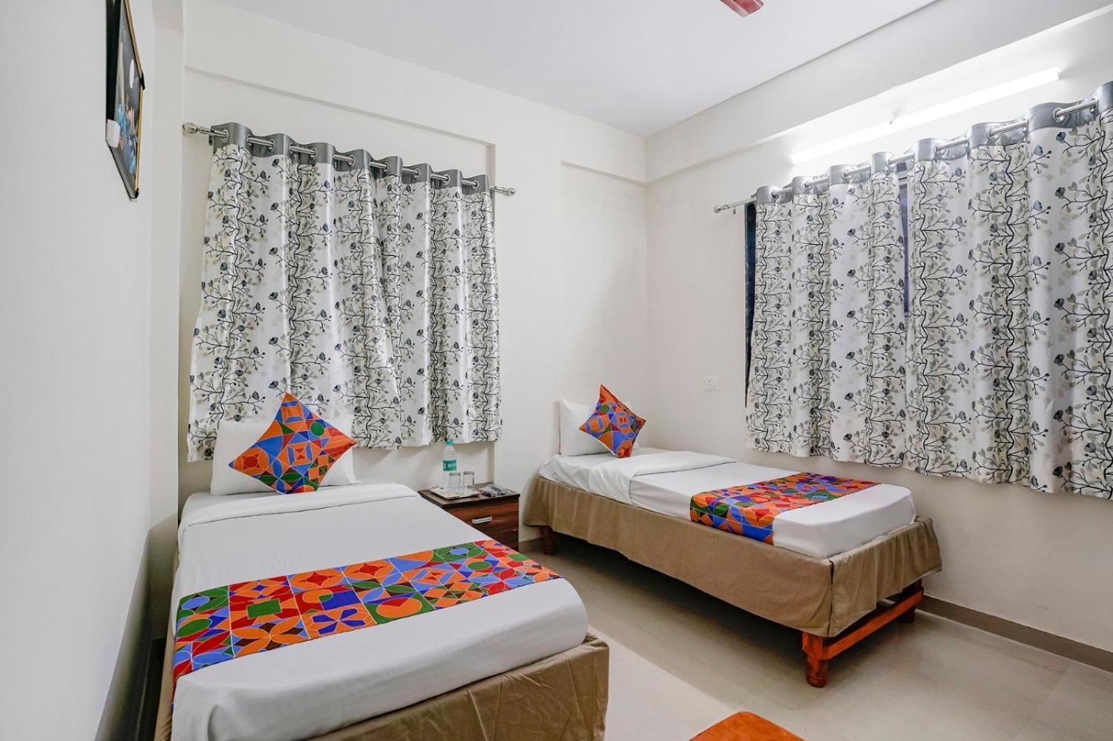 Hotel Comfort Caves Nashik Exterior photo