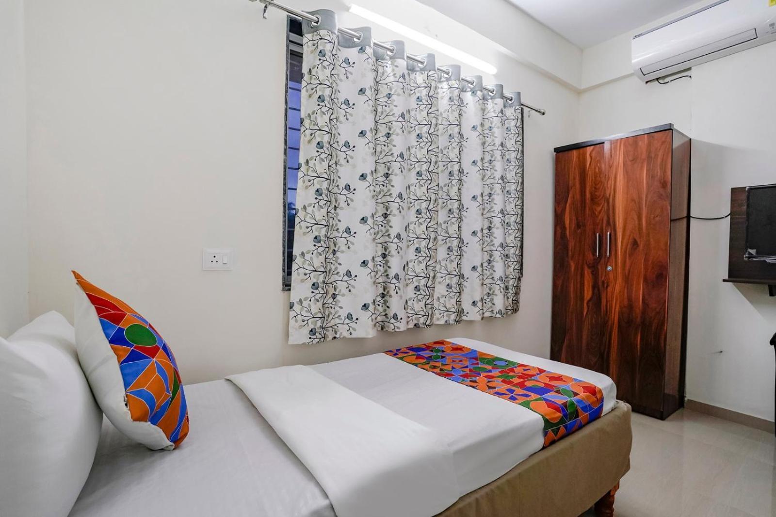 Hotel Comfort Caves Nashik Exterior photo